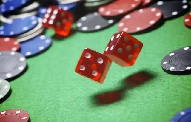 Tampilan utama permainan Bingo di Joker388 dengan kartu angka berwarna-warni dan antarmuka yang menarik